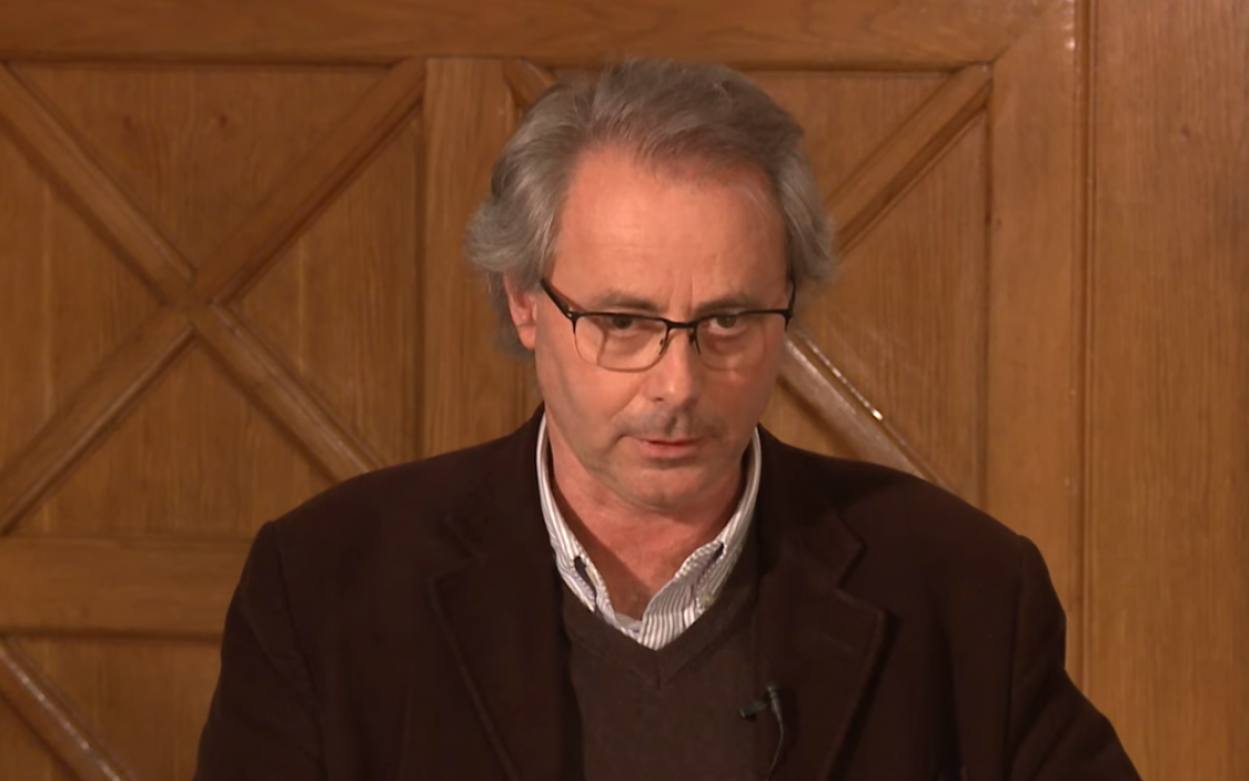 Filipe Froes & Farmacêuticas: a “isenção” de um médico com 324 contratos que valeram 453.635,37 euros