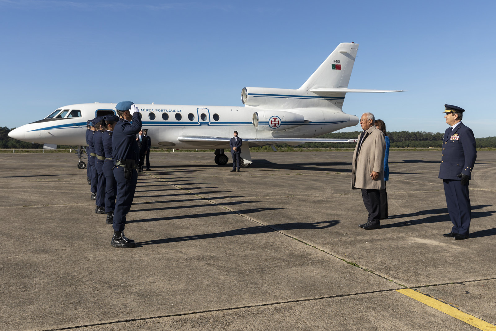 ‘Falha técnica’, dizem: Força Aérea revela ‘aos pingos’ contratos de aeronaves para fogos