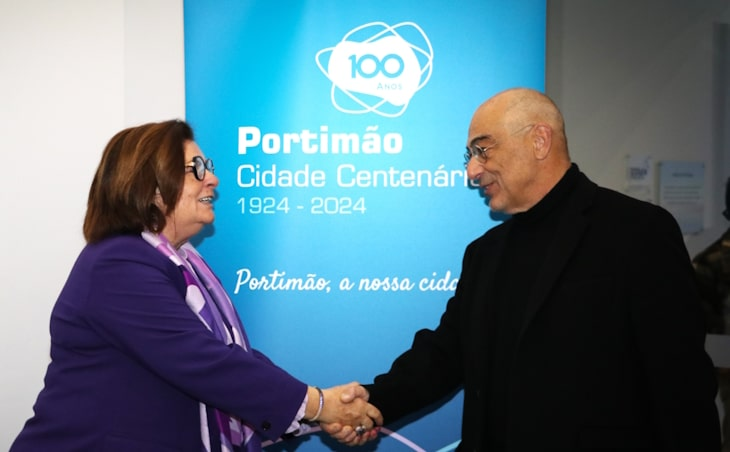 Câmara de Portimão usa especificações técnicas com 14 linhas ‘cheias de nada’ para suportar contrato de 910 mil euros