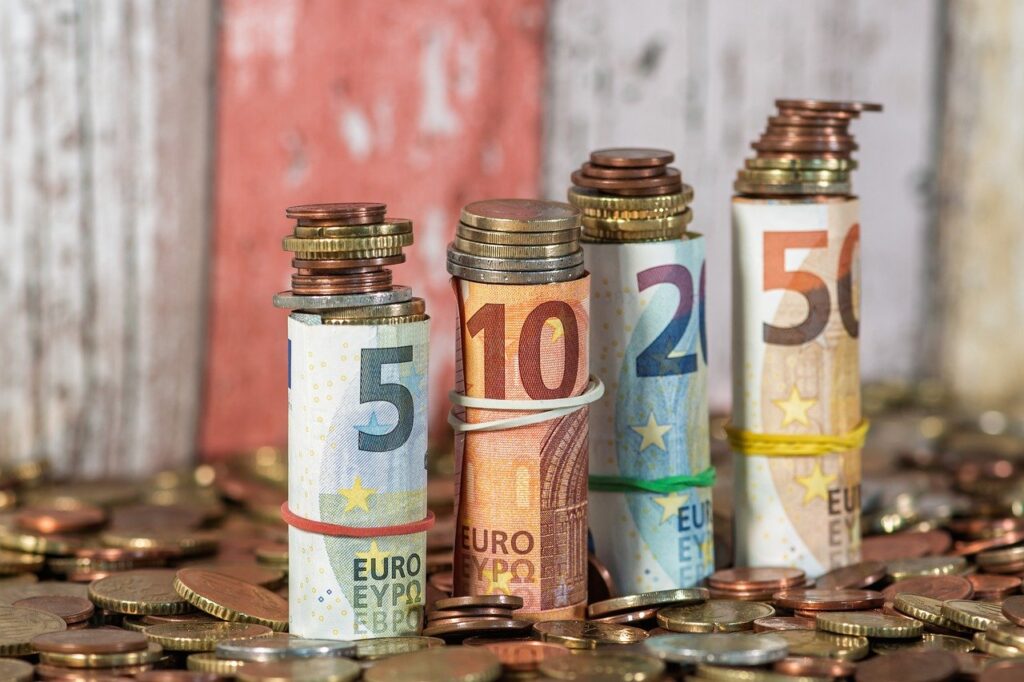 banknotes, currency, finance, euro, investment, inflation, loan, corruption, bribes, money, wealth, cashbox, business, savings, coins, cent, loose change