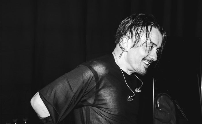 Cosmopolitismo intimista numa sala a merecer mais