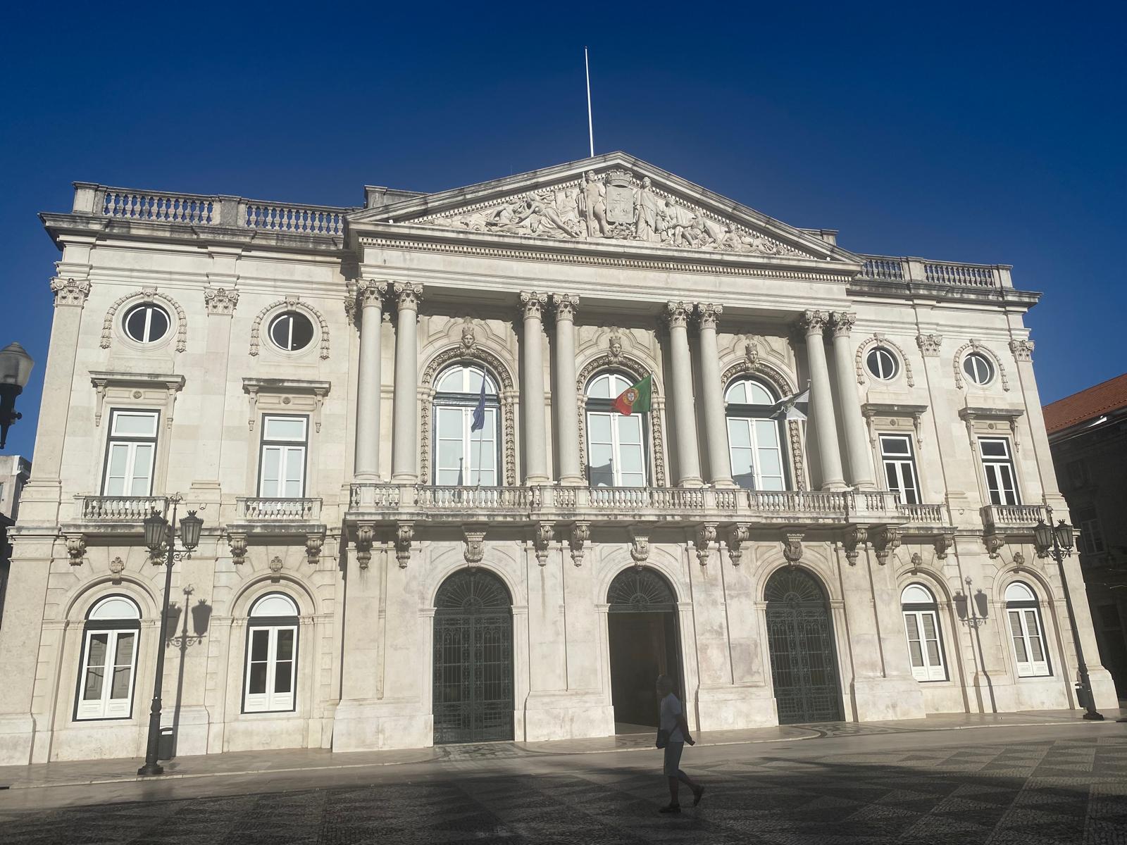 Será que nem com 16 mortes a opacidade dos (ir)responsáveis termina?