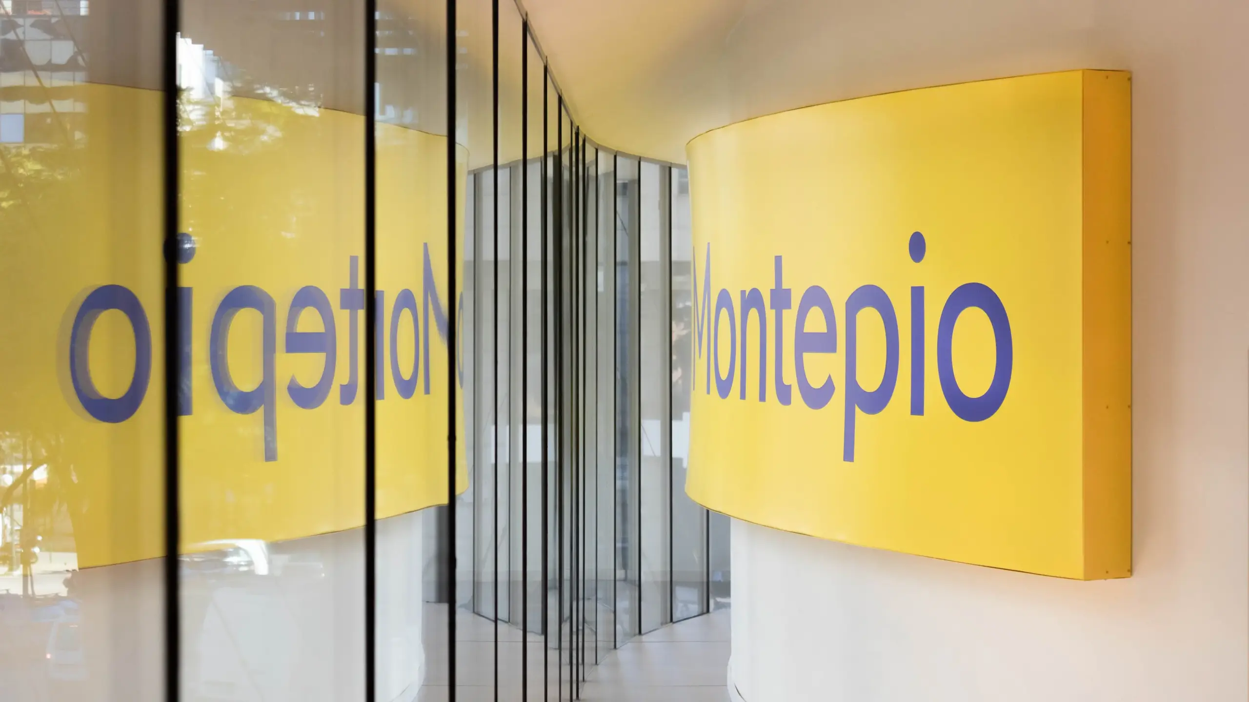 Obrigações de 5.000 milhões: Banco Montepio e auditor independente ‘dormem na mesma cama’