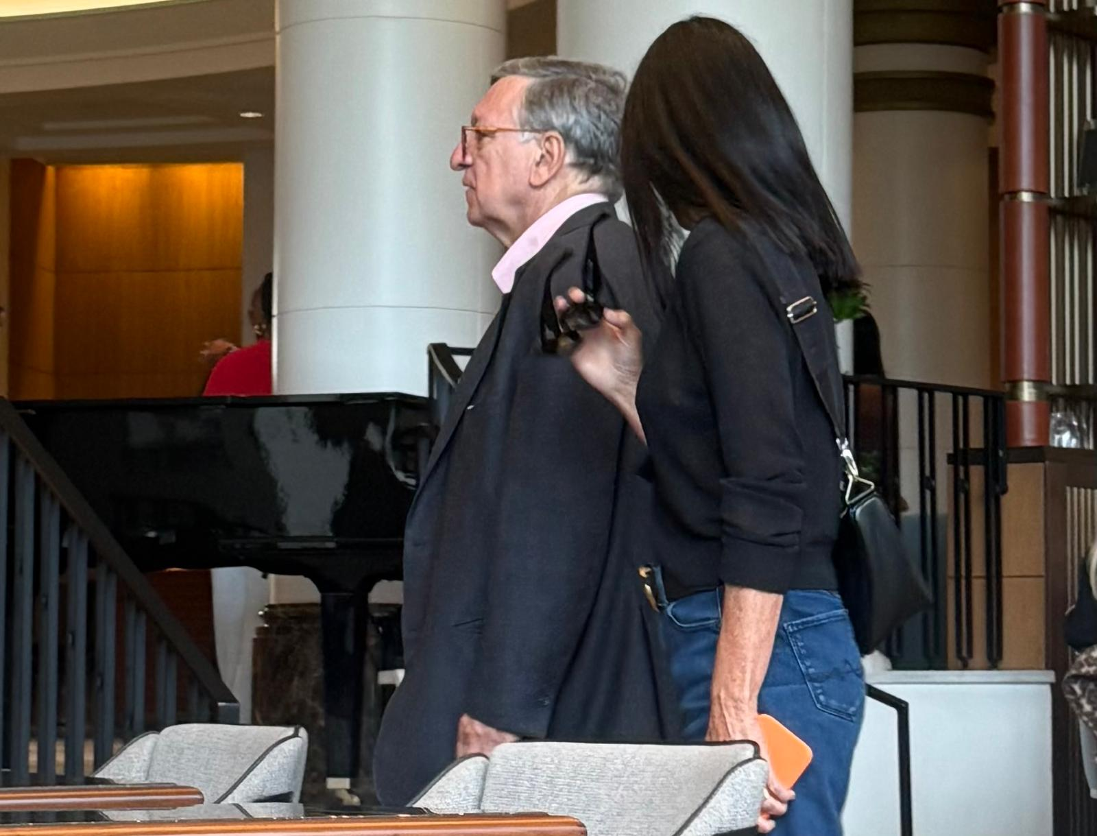 Bilderberg: Durão Barroso e Guta entram num bar…