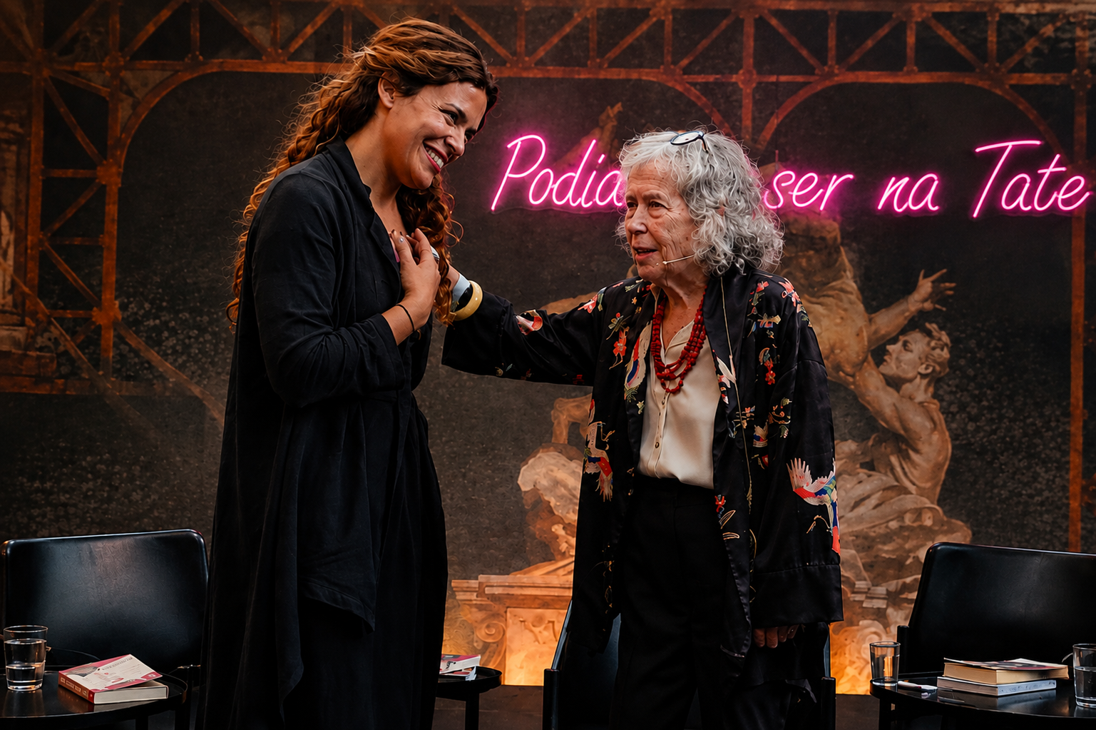 Maria do Céu Guerra e Teresa Coutinho entardecem em público